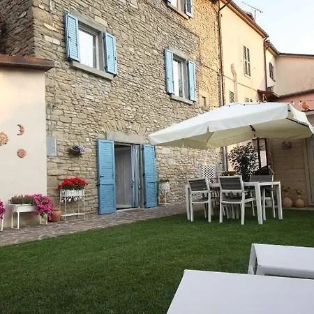 아파트 In Grotta Nell'alto Mugello A