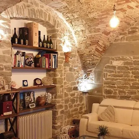 In Grotta Nell'alto Mugello A * Marradi